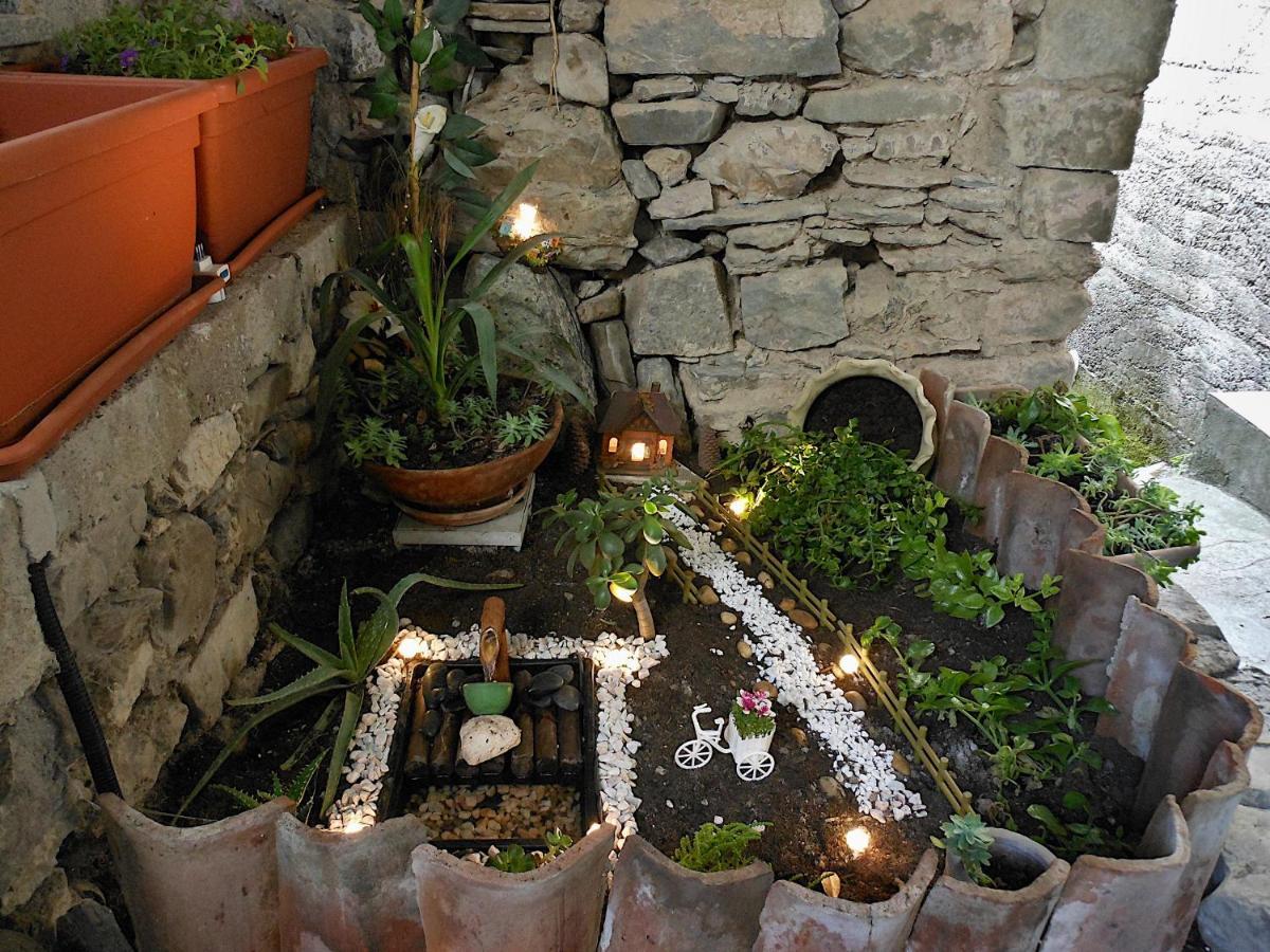 Il Nido Magico Incanto E Magia Nel Borgo Antico Calice al Cornoviglio Dış mekan fotoğraf